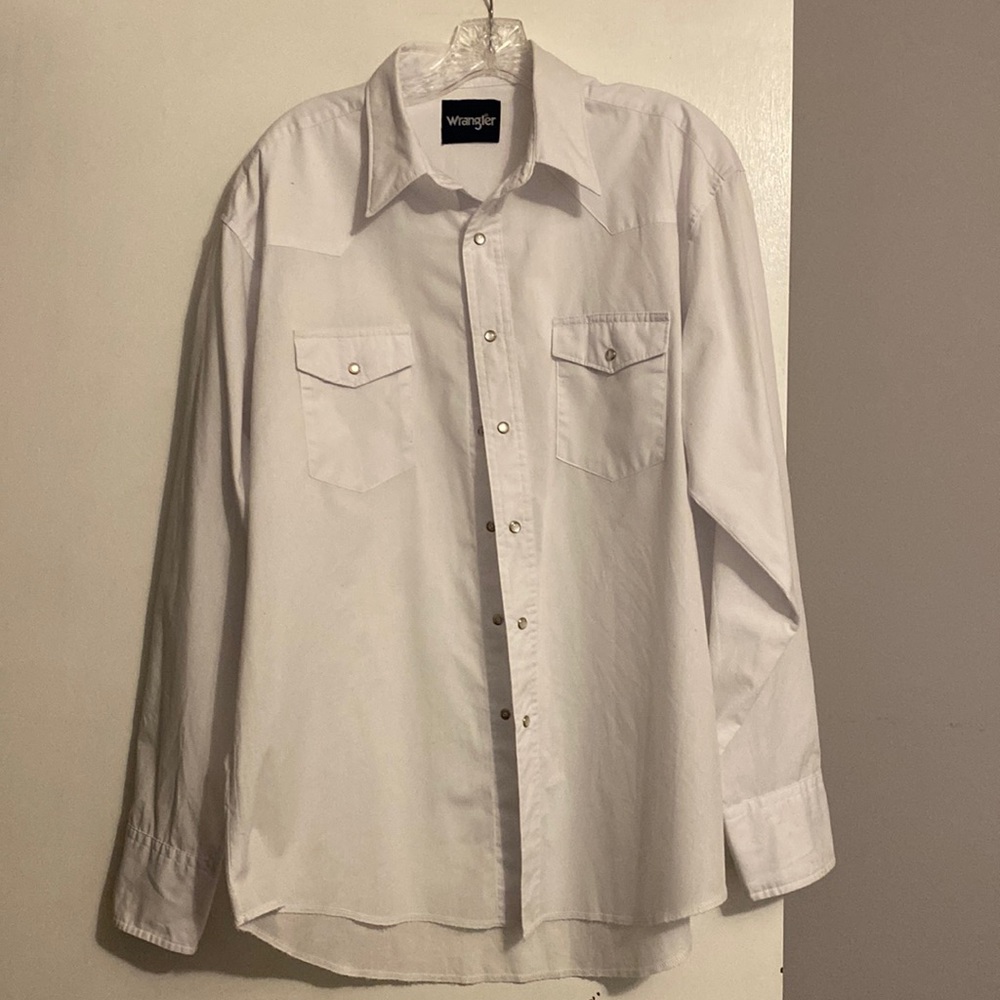 Wrangler Men’s Long Sleeve Pearl Snap Shirt